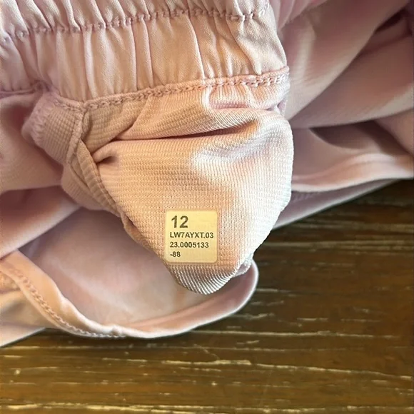 Lululemon x Peloton Hotty Hot High Rise Short 4” - Picture 3 of 5